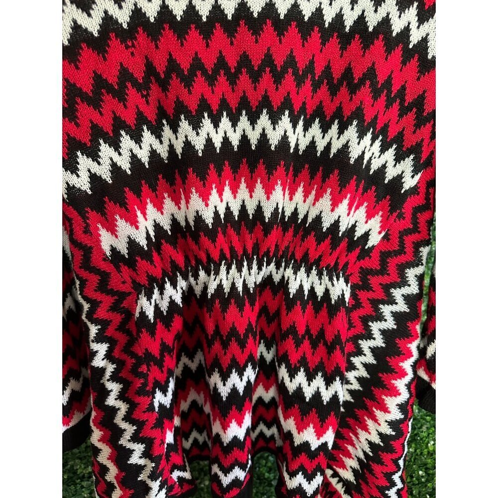 Alison Andrews Cardigan red, black, white, career, chevron - Picture 3 of 4